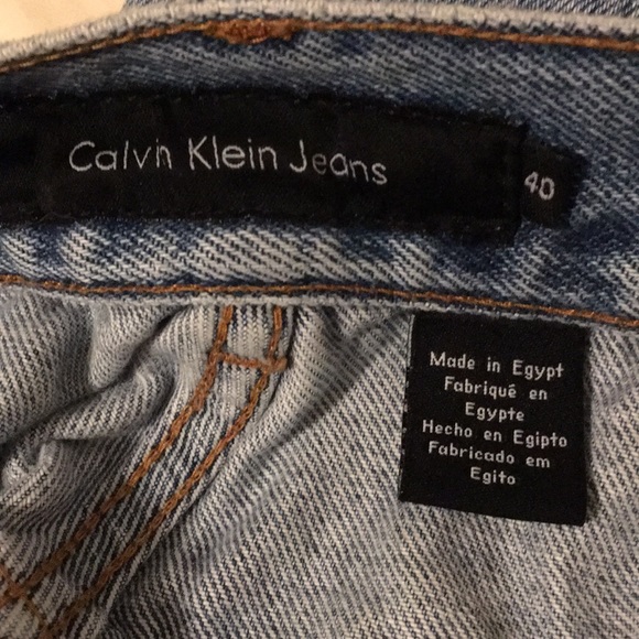 Calvin Klein Jeans (40 w X 43 l ) - Picture 4 of 8